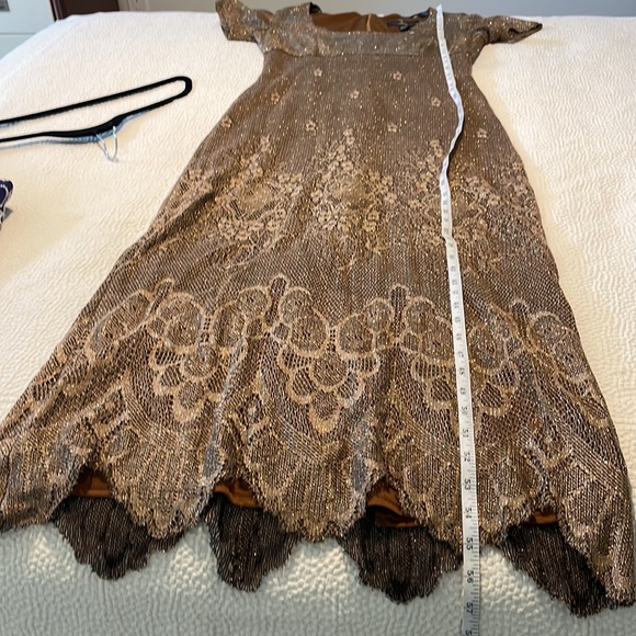 Beautiful Metallic Brown Knitted fully lined gown with scalloped edges. - Picture 10 of 12
